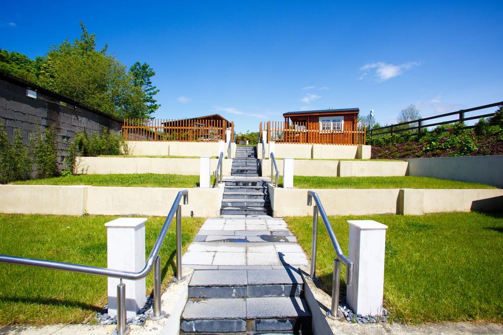 Hotel Giltraps Townhouse & Glamping à Kinnitty Extérieur photo