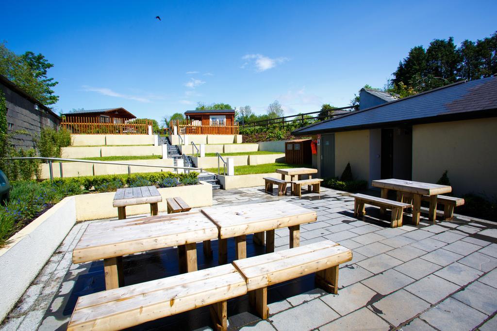 Hotel Giltraps Townhouse & Glamping à Kinnitty Extérieur photo