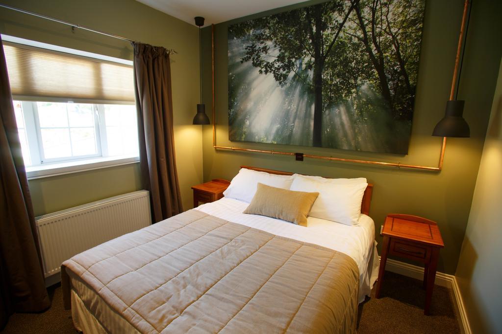 Hotel Giltraps Townhouse & Glamping à Kinnitty Extérieur photo